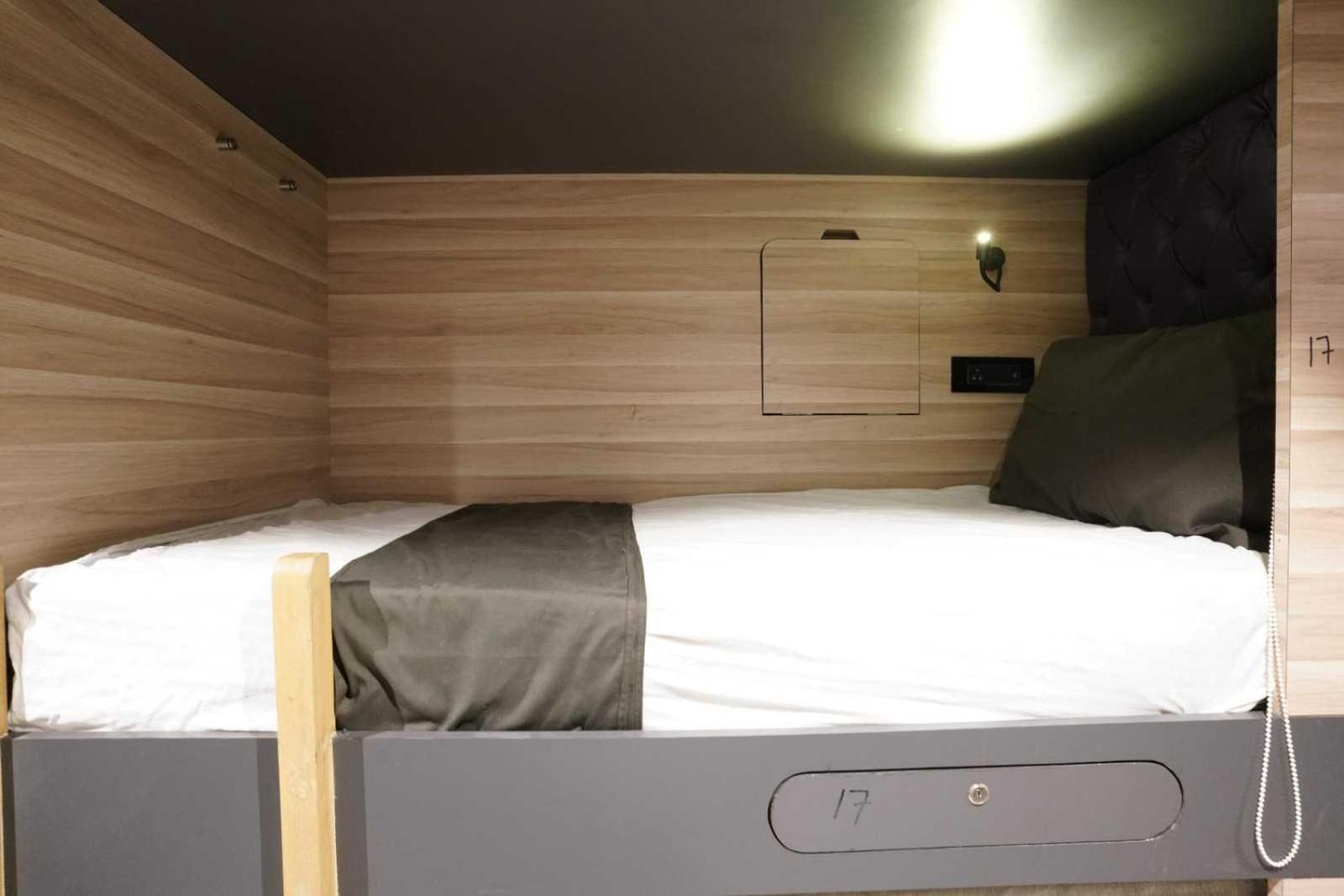 Hotel O We 3*